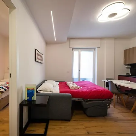 Apartamento Modern Red Flat In